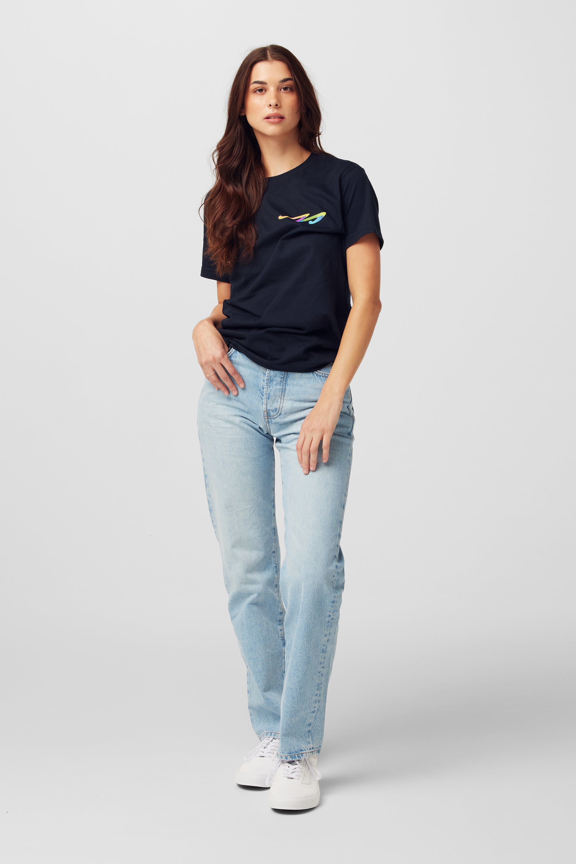 LOGO TEE | NAVY – Mamenta Merchandise