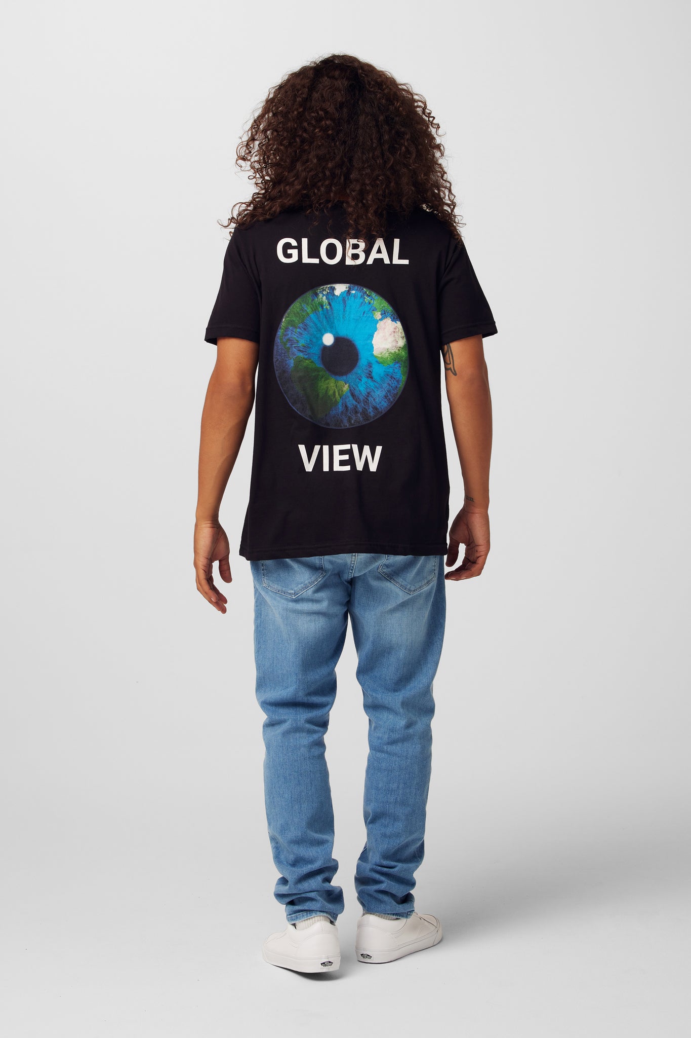 GLOBAL VIEW TEE | BLACK